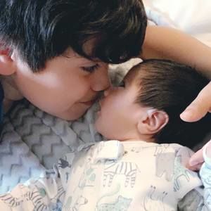 Meet your Posher, Alma